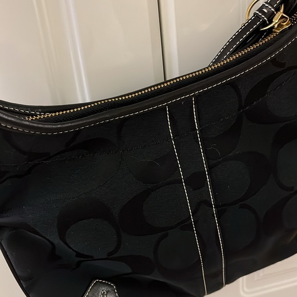 Vintage Coach Black and Gold Cross Body Bag - Picture 7 of 11